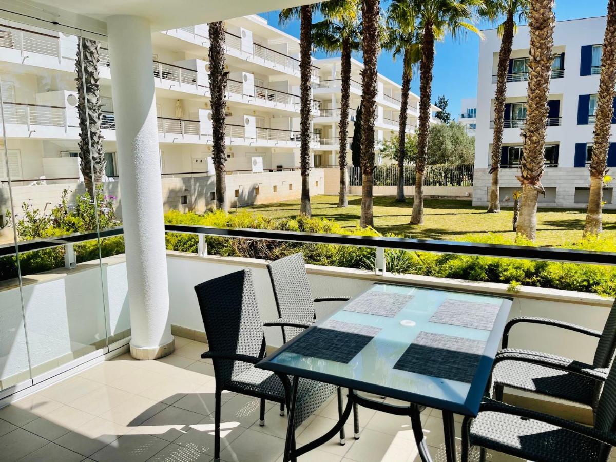 Angies Marina Apartment, Includes 2 Free Passes For The Marina Pool Lagos Ngoại thất bức ảnh