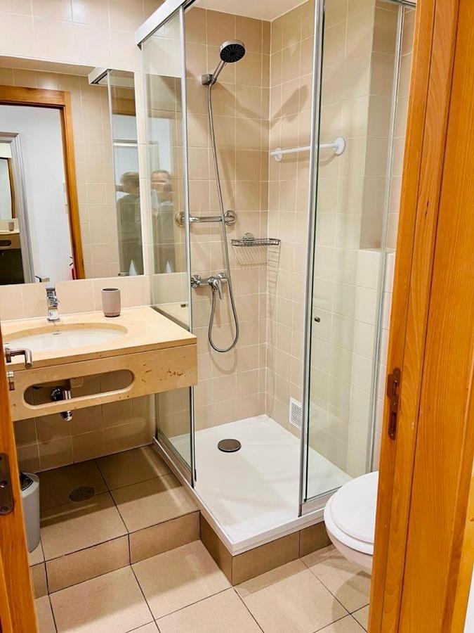 Angies Marina Apartment, Includes 2 Free Passes For The Marina Pool Lagos Ngoại thất bức ảnh